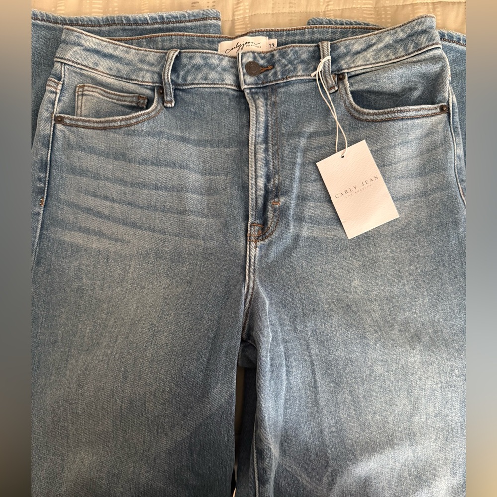 NWT Carly Jean Los Angeles Dylan Dad Jean in Medium Wash, Size 13 - Picture 4 of 5